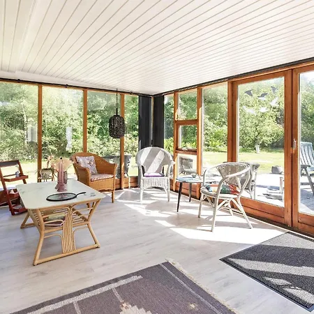 4 Person In Hojslev-by Traum