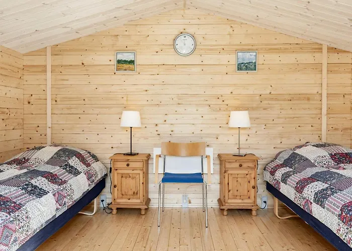 4 Person In Hojslev-by Traum * Hojslev