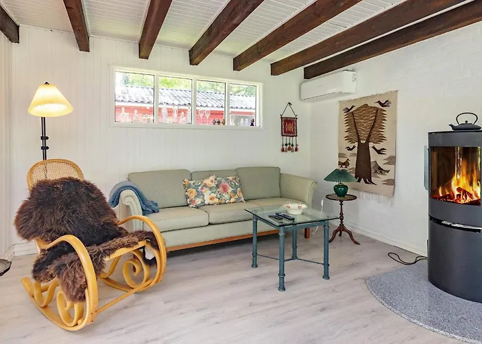 4 Person In Hojslev-by Traum *